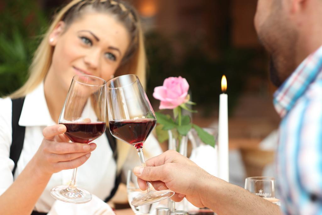 אלטן בוסק Hotel & Restaurant Am Kirschberg מראה חיצוני תמונה