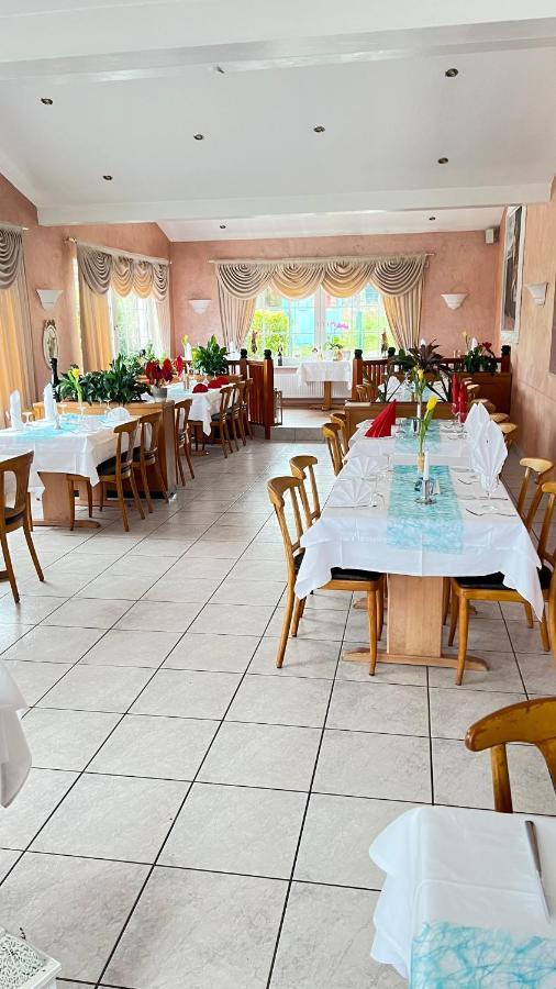 אלטן בוסק Hotel & Restaurant Am Kirschberg מראה חיצוני תמונה