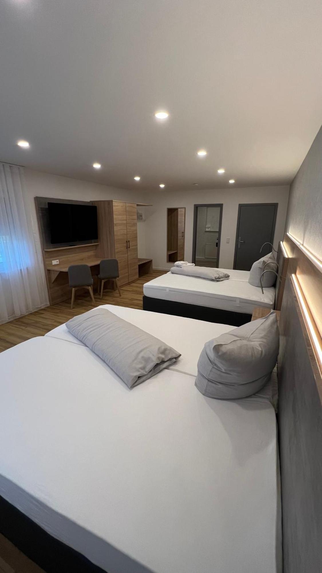 אלטן בוסק Hotel & Restaurant Am Kirschberg מראה חיצוני תמונה