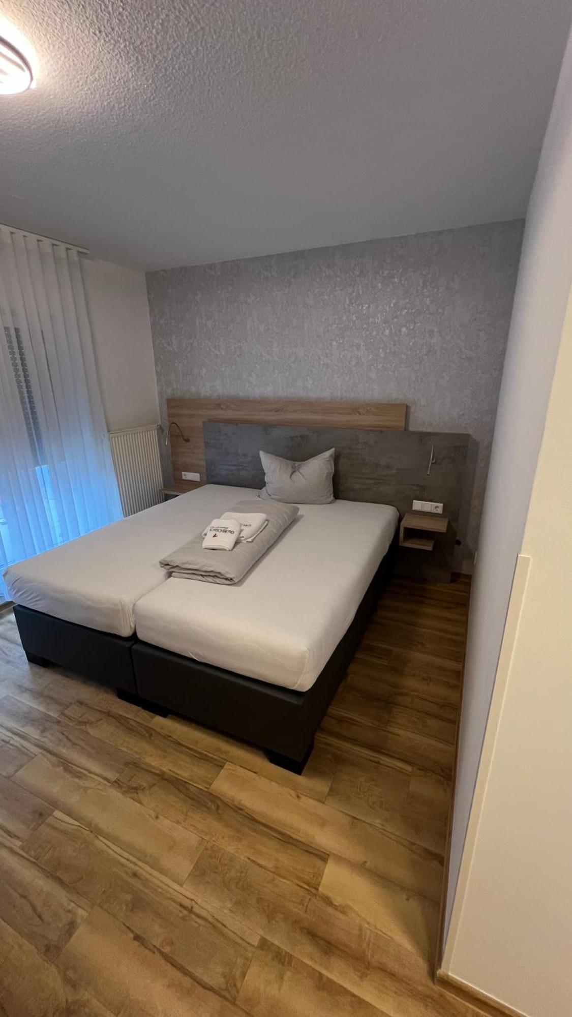 אלטן בוסק Hotel & Restaurant Am Kirschberg מראה חיצוני תמונה