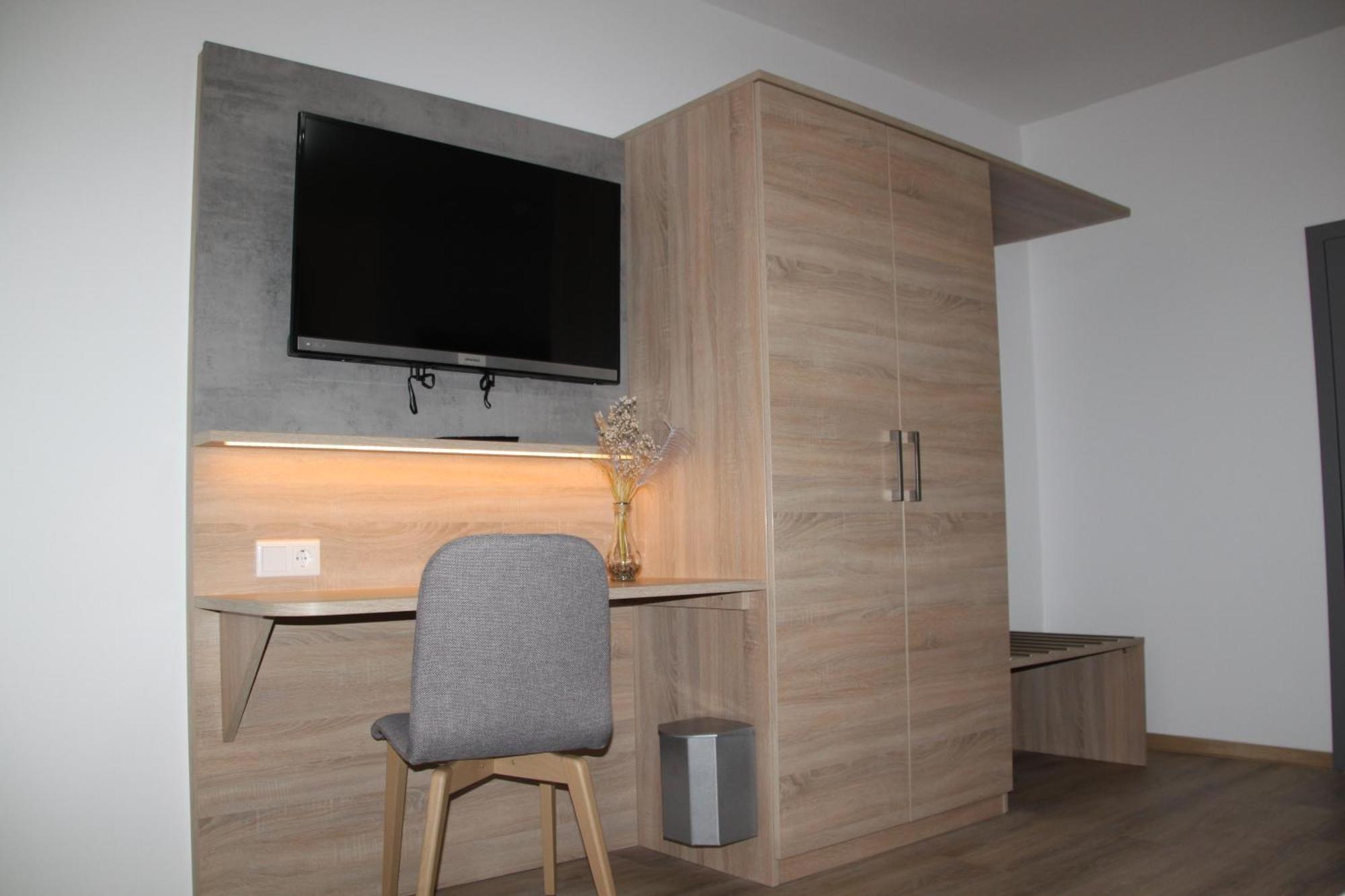 אלטן בוסק Hotel & Restaurant Am Kirschberg מראה חיצוני תמונה