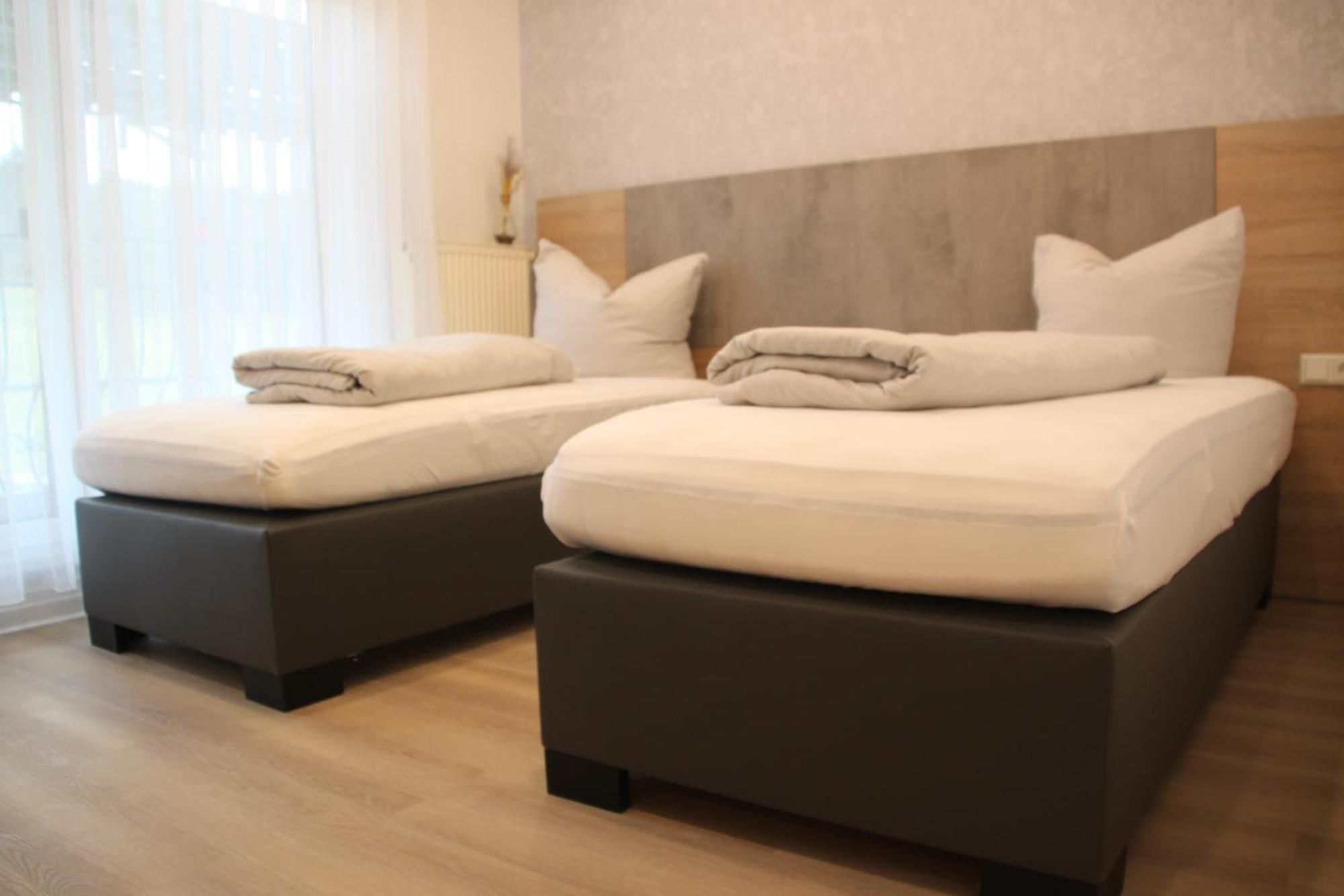 אלטן בוסק Hotel & Restaurant Am Kirschberg מראה חיצוני תמונה